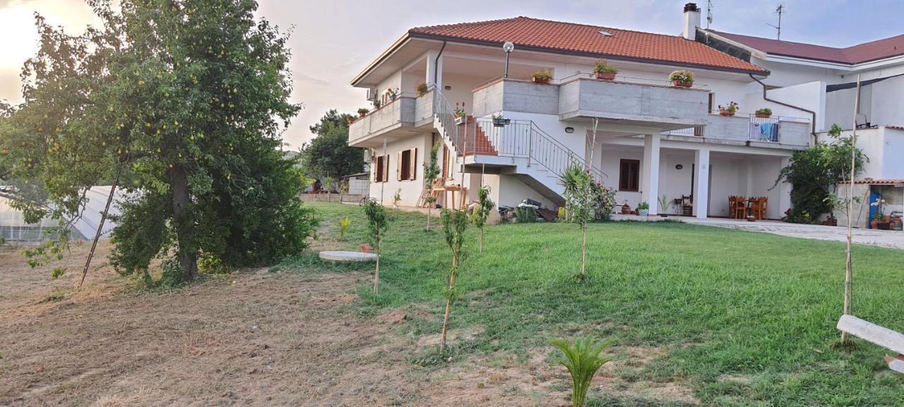 Casa Vacanze Cerreto 3 Miglianico Екстериор снимка